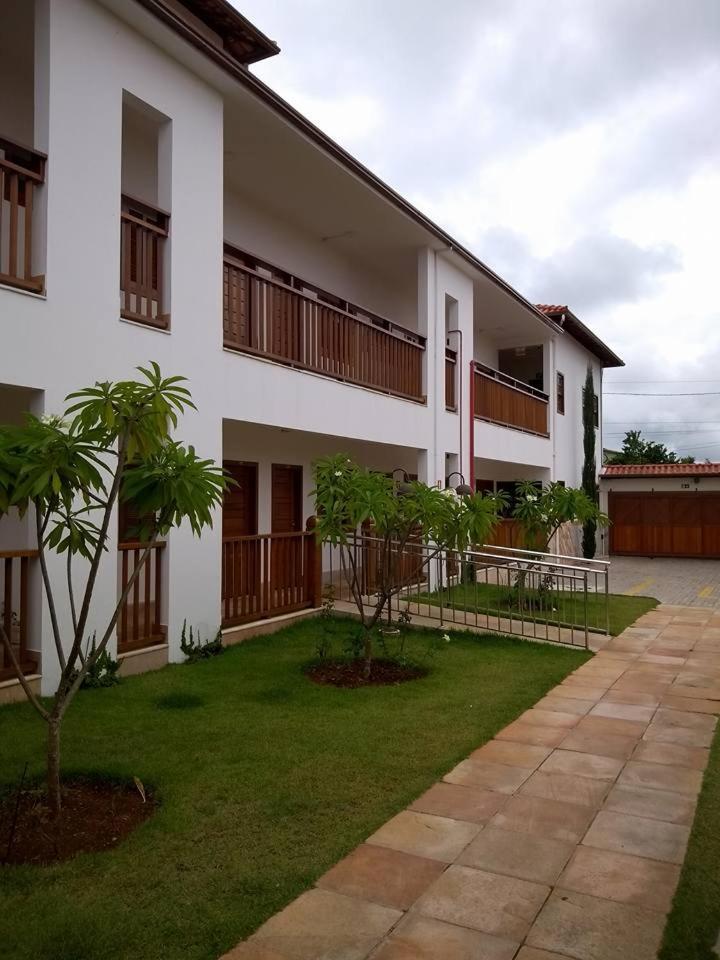 Pousada Vila Americana 贝洛哈里桑塔 外观 照片